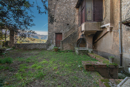 Palazzo storico in vendita a Vico nel Lazio