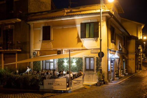 Attività commerciale in vendita a Sora