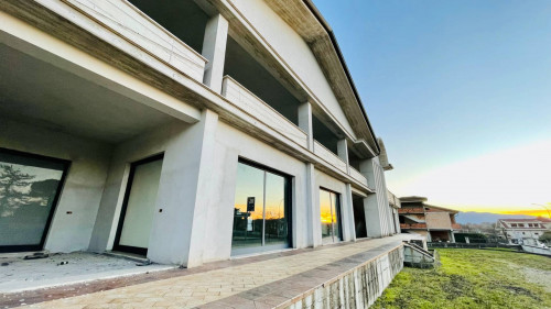Palazzo intero stabile in vendita a Arce