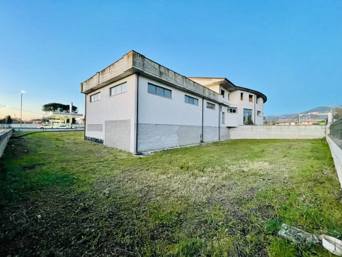 Palazzo intero stabile in vendita a Arce