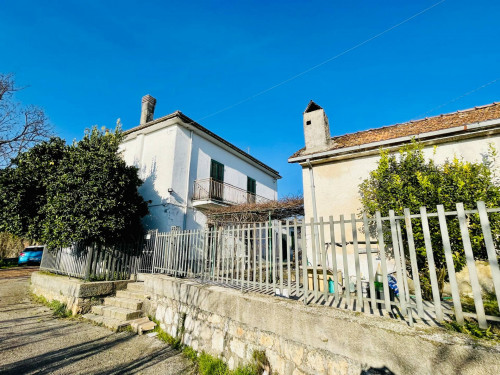 detached house for sale in Roccasecca