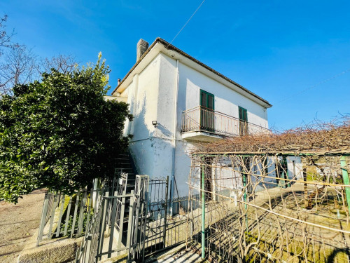 detached house for sale in Roccasecca