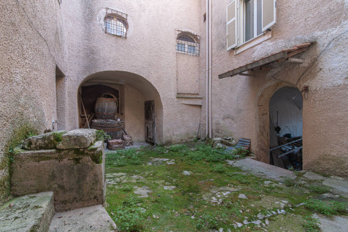 Palazzo storico in vendita a Posta Fibreno