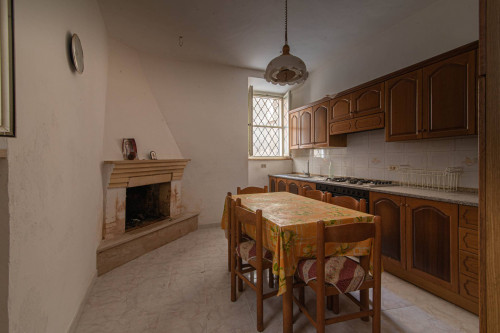 Palazzo storico in vendita a Posta Fibreno