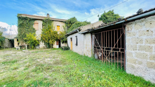 Casale di campagna in vendita a Roccasecca