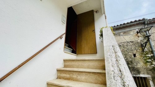 Appartamento in vendita a Colle San Magno