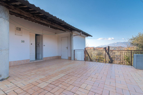 Casale di campagna in vendita a Arpino
