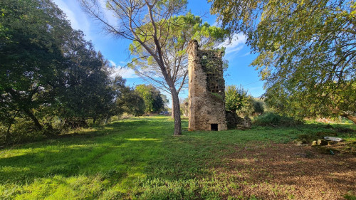 farmhouse for sale in Aquino