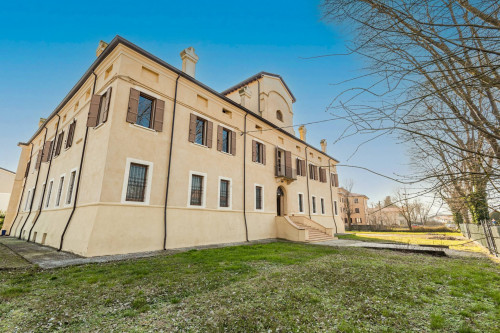 Abitazioni tipiche storiche in vendita a Gonzaga