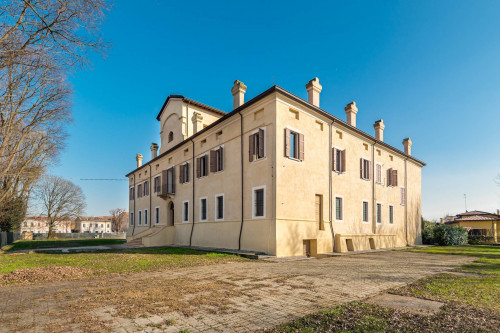 Abitazioni tipiche storiche in vendita a Gonzaga
