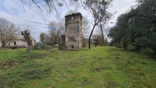 farmhouse for sale in Aquino