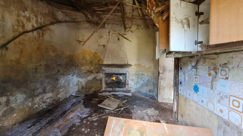 farmhouse for sale in Aquino