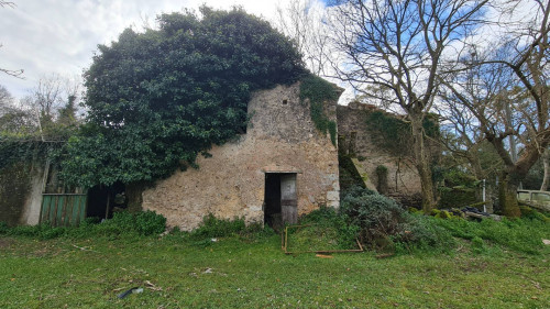 farmhouse for sale in Aquino