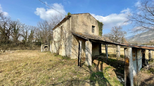 Casale di campagna in vendita a Roccasecca