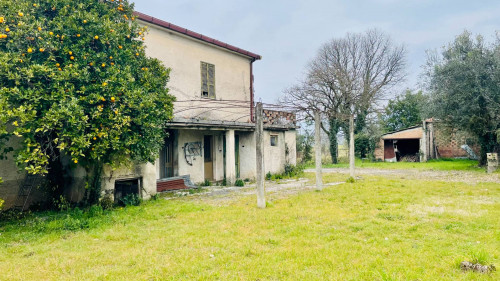 Casale di campagna in vendita a Roccasecca