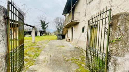Casale di campagna in vendita a Roccasecca