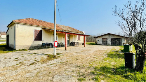 farmhouse for sale in Colfelice