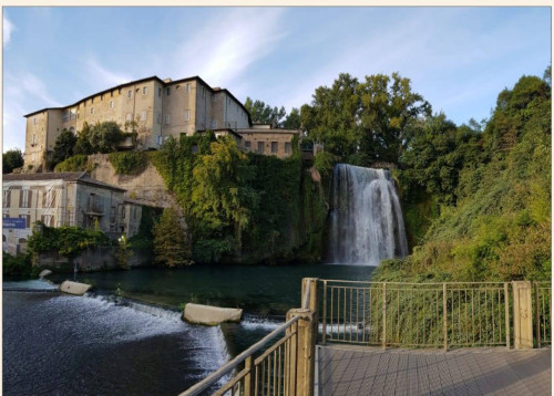 Abitazioni tipiche storiche in vendita a Isola del Liri