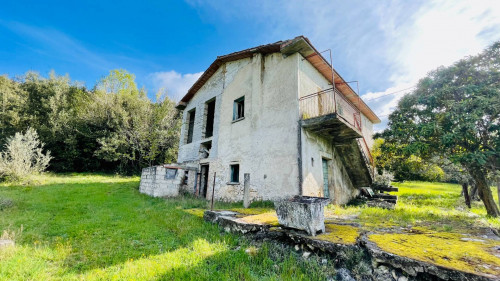 Casale di campagna in vendita a Roccasecca