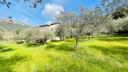 Casale di campagna in vendita a Roccasecca