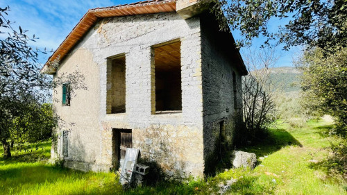 Casale di campagna in vendita a Roccasecca