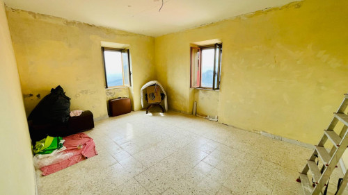 detached house for sale in Rocca d'Arce