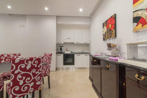 Villa for sale in Atina