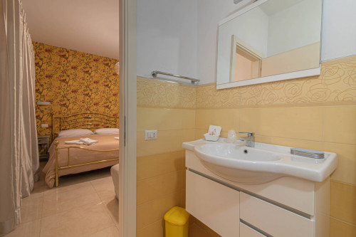 Villa for sale in Atina
