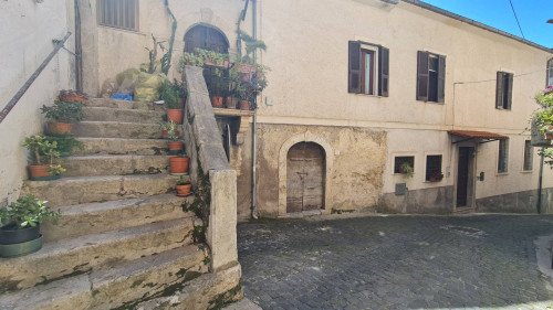 Abitazioni tipiche storiche in vendita a Arce