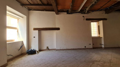 Abitazioni tipiche storiche in vendita a Arce
