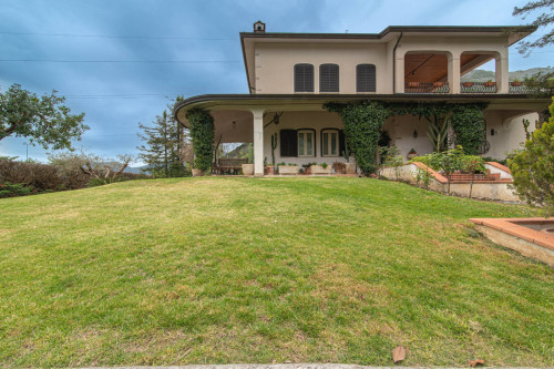 Villa for sale in Sant'Elia Fiumerapido