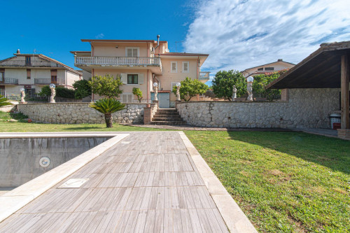 Villa in vendita a Monte San Giovanni Campano