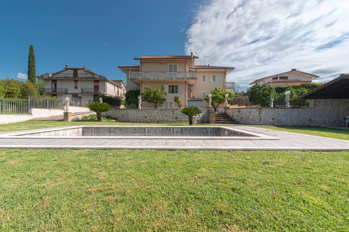 Villa in vendita a Monte San Giovanni Campano