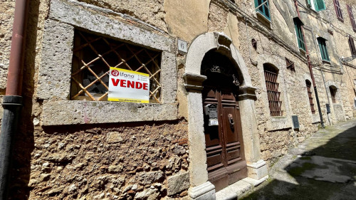 Palazzo storico in vendita a Arpino