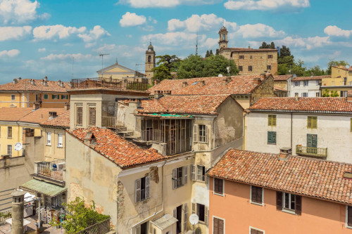 Palazzo storico in vendita a Vignale Monferrato