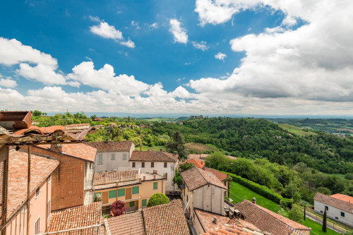 Palazzo storico in vendita a Vignale Monferrato