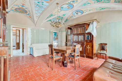 Palazzo storico in vendita a Vignale Monferrato