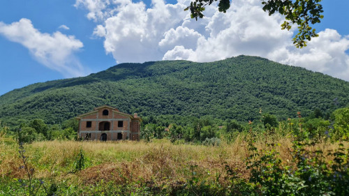 Rustico in vendita a Pico