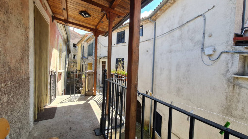typical historical house for sale in Santopadre