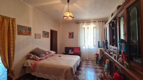 typical historical house for sale in Santopadre