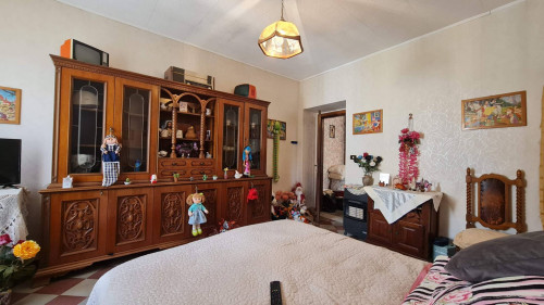 typical historical house for sale in Santopadre