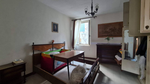 typical historical house for sale in Santopadre