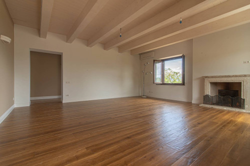 Villa for sale in Arpino