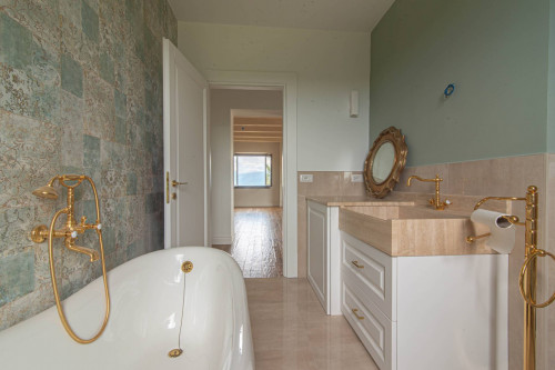 Villa for sale in Arpino