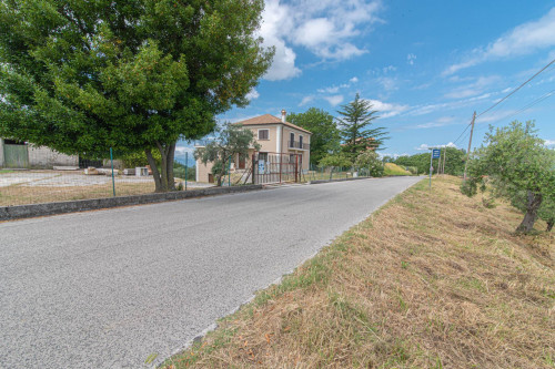 Villa for sale in Arpino