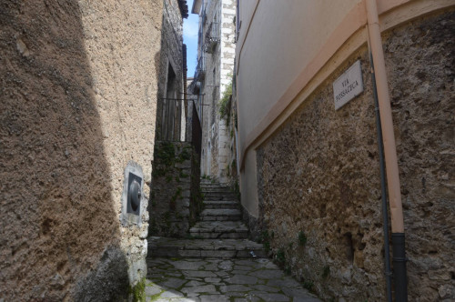 typical historical house for sale in Settefrati