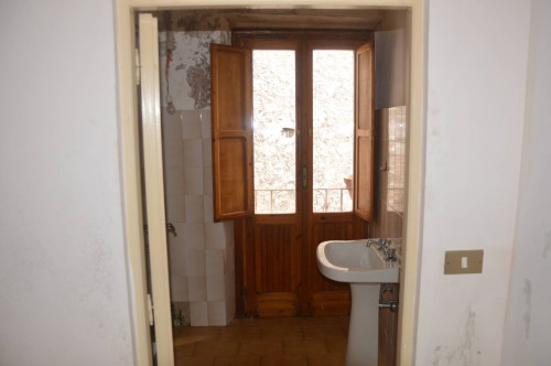 typical historical house for sale in Settefrati