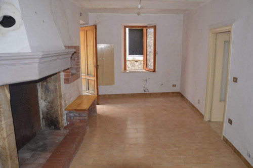 typical historical house for sale in Settefrati