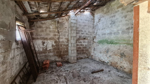 farmhouse for sale in Pico
