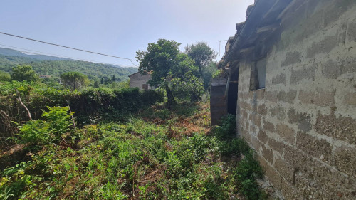 farmhouse for sale in Pico